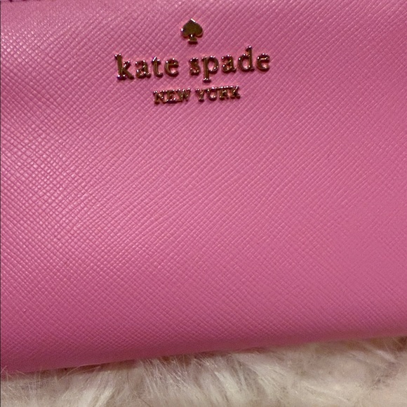 Kate Spade Vibrant Pink Wallet - Picture 6 of 9